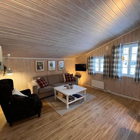 Vennebo - Koselig Liten Hytte Med Alle Fasiliteter Al Kültér fotó