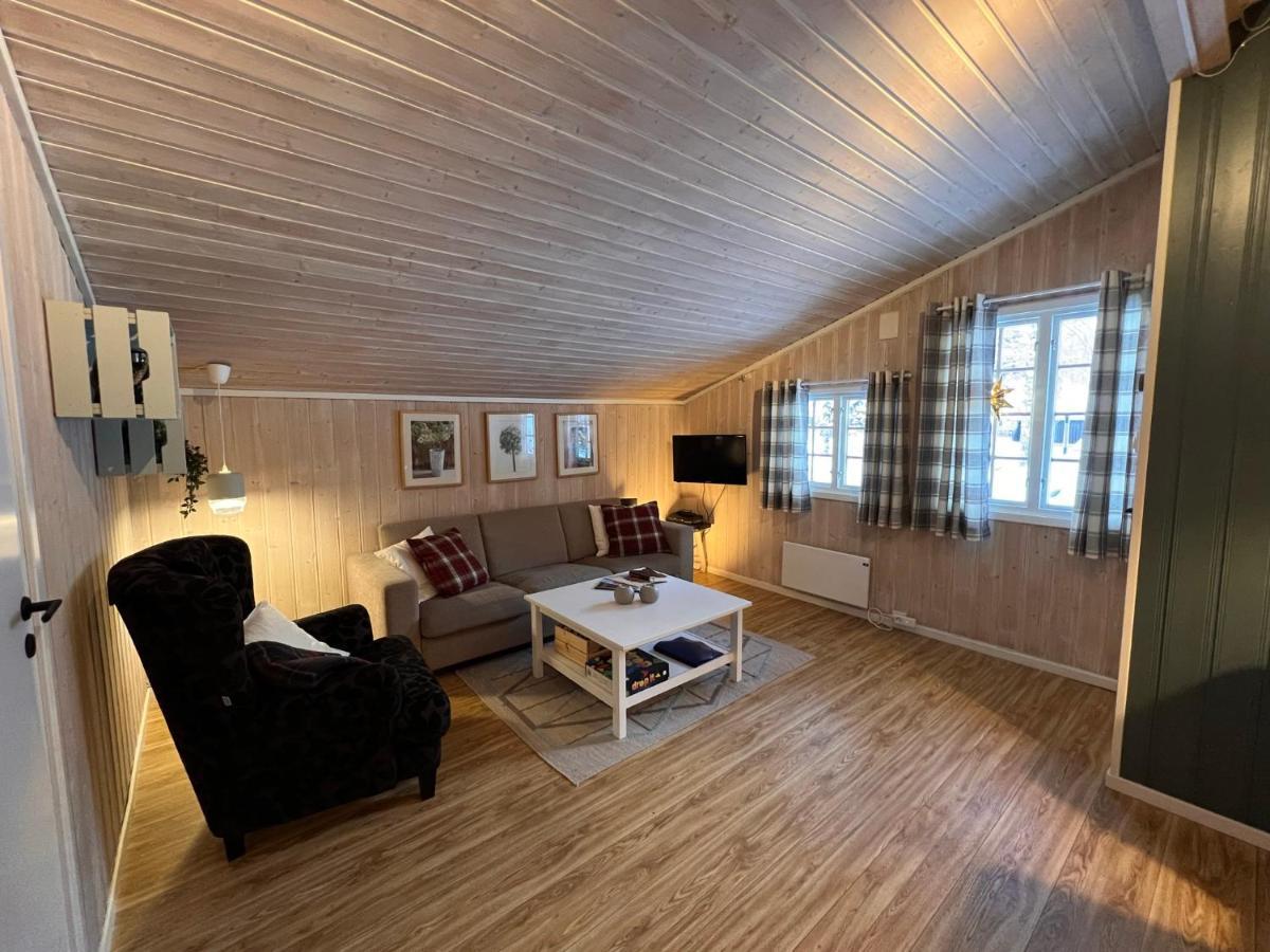 Vennebo - Koselig Liten Hytte Med Alle Fasiliteter Al Kültér fotó